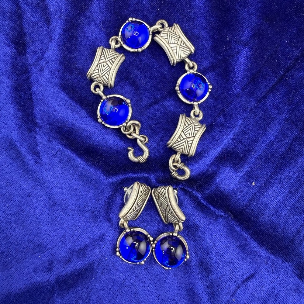 Vintage AJMC Jewelry Set Silver Tone Blue Glass Geometric Bracelet Earrings 6.5"